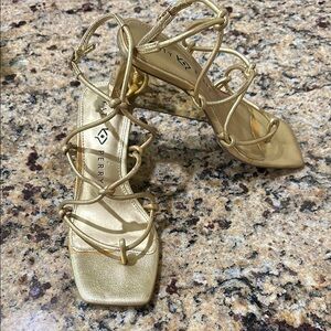 Katy Perry Gold Strappy Women's Sandals Size 6